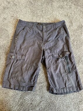 Helix Cargo Shorts Men’s 34 Gray Hiking Outdoor Work Skate Grunge Pockets Zip